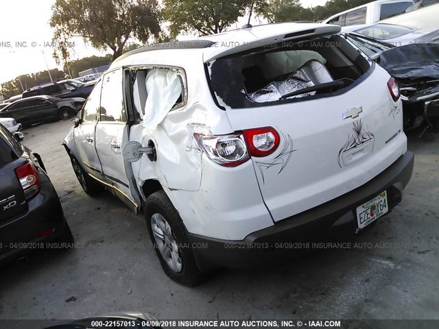 1GNLREED9AS134658 - 2010 CHEVROLET TRAVERSE LS WHITE photo 3