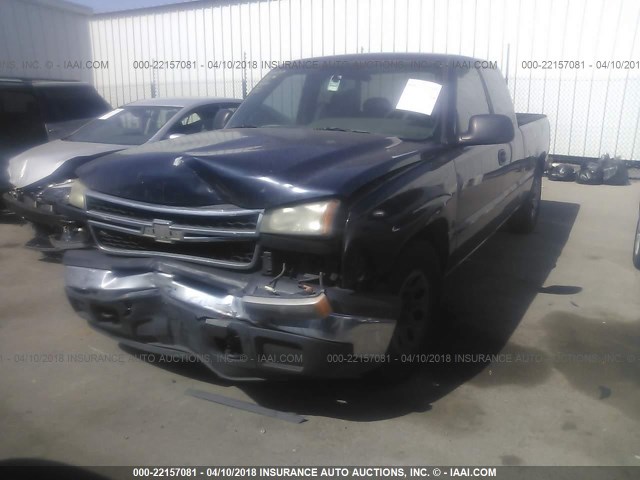 1GCEC19V37Z204766 - 2007 CHEVROLET SILVERADO C1500 CLASSIC BLUE photo 2