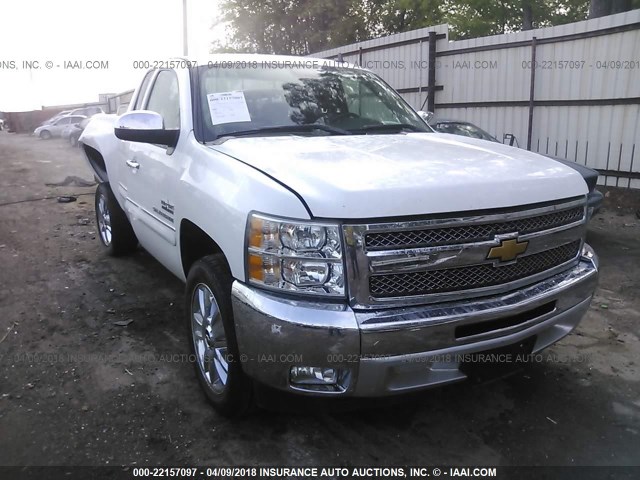 1GCRCSE04DZ144350 - 2013 CHEVROLET SILVERADO C1500 LT WHITE photo 1