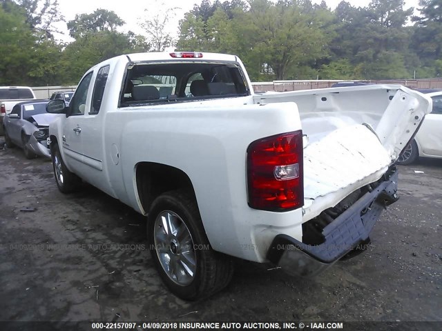 1GCRCSE04DZ144350 - 2013 CHEVROLET SILVERADO C1500 LT WHITE photo 3