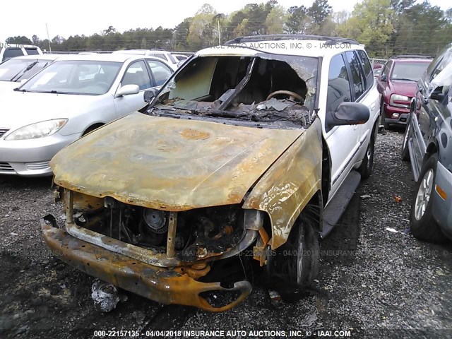 1GKDT13S632218033 - 2003 GMC ENVOY WHITE photo 6