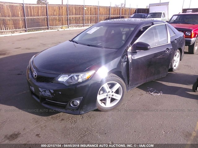 4T1BF1FK3CU080862 - 2012 TOYOTA CAMRY SE/LE/XLE BLACK photo 2
