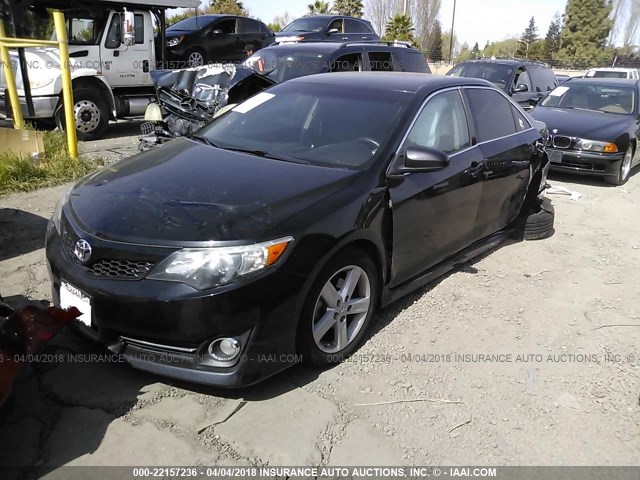 4T1BF1FK8CU122443 - 2012 TOYOTA CAMRY SE/LE/XLE BLACK photo 2
