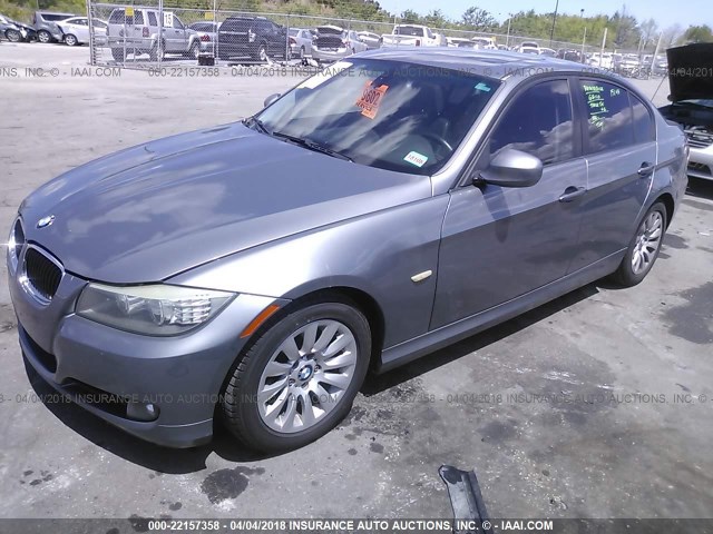 WBAPH53539A433750 - 2009 BMW 328 I SULEV GRAY photo 2