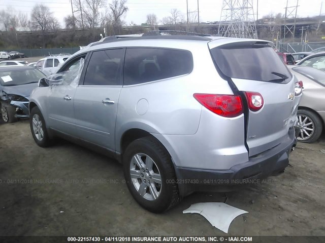 1GNLVFED0AJ223350 - 2010 CHEVROLET TRAVERSE LT SILVER photo 3