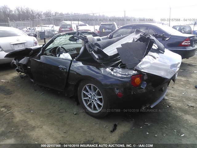 4USBT33483LS41463 - 2003 BMW Z4 2.5 BLACK photo 3