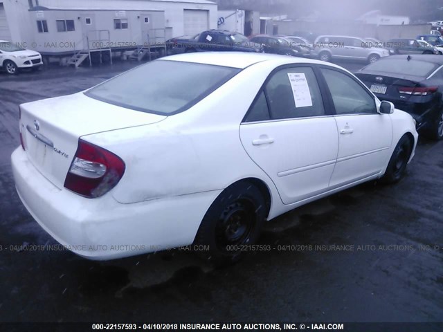 4T1BE32K02U084578 - 2002 TOYOTA CAMRY LE/XLE/SE WHITE photo 4