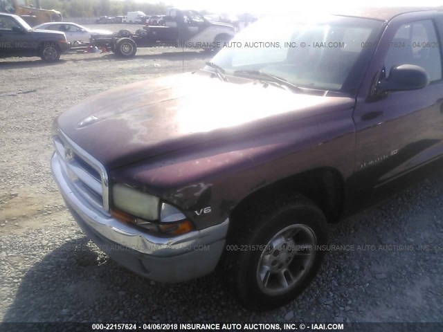 1B7GL22X3YS776943 - 2000 DODGE DAKOTA MAROON photo 6