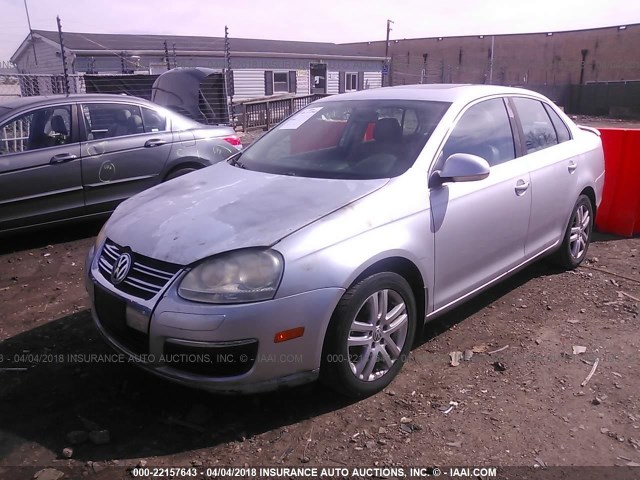 3VWEF71K77M065977 - 2007 VOLKSWAGEN JETTA WOLFSBURG SILVER photo 2