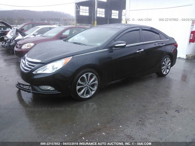 5NPEC4AB8EH879309 - 2014 HYUNDAI SONATA SE/LIMITED BLACK photo 2