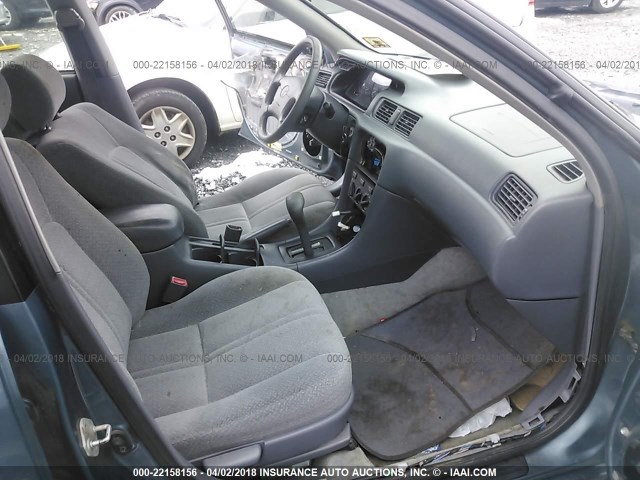 4T1BG22K0YU925053 - 2000 TOYOTA CAMRY CE/LE/XLE 蓝色 照片 5