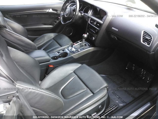 WAUVGAFH5EN005142 - 2014 AUDI S5 PRESTIGE BLACK photo 5
