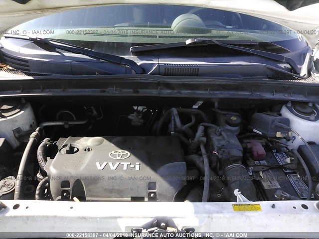 JTLKT334364090752 - 2006 TOYOTA SCION XB WHITE photo 10
