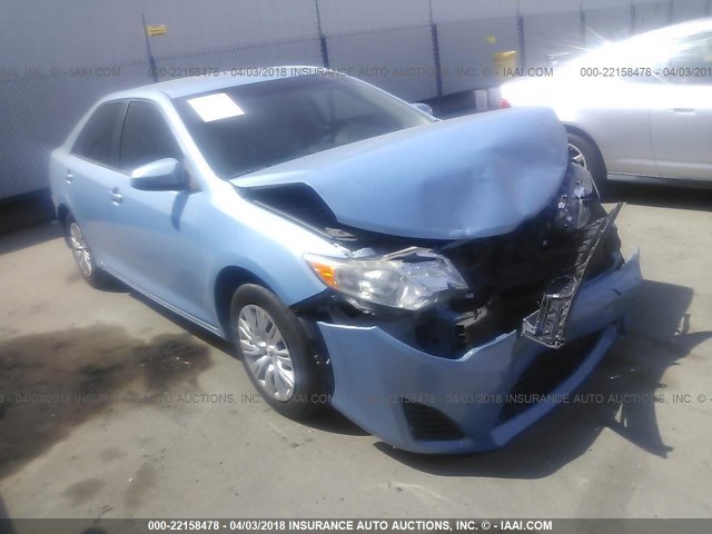 4T1BF1FK0CU619082 - 2012 TOYOTA CAMRY SE/LE/XLE BLUE photo 1