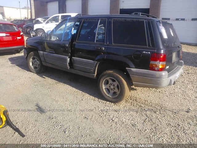 1J4GZ58S8WC313113 - 1998 JEEP GRAND CHEROKEE LAREDO/TSI BLACK photo 3