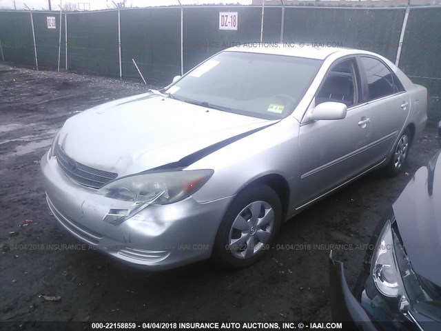 4T1BE32K02U521866 - 2002 TOYOTA CAMRY LE/XLE/SE 银色 照片 2
