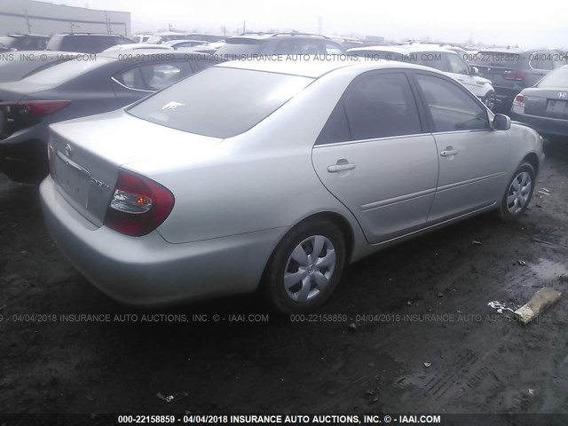 4T1BE32K02U521866 - 2002 TOYOTA CAMRY LE/XLE/SE 银色 照片 4