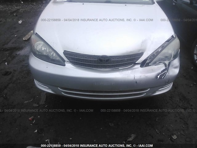4T1BE32K02U521866 - 2002 TOYOTA CAMRY LE/XLE/SE 银色 照片 6