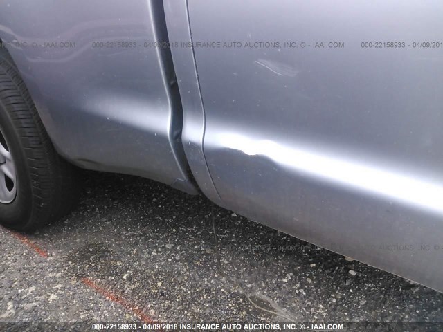 5TFRU5F1XAX022010 - 2010 TOYOTA TUNDRA DOUBLE CAB SR5 SILVER photo 6