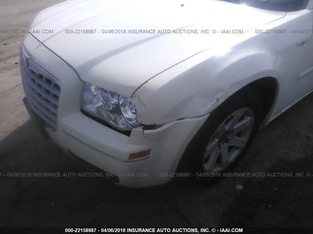 2C3JA53G35H122219 - 2005 CHRYSLER 300 TOURING CREAM photo 6