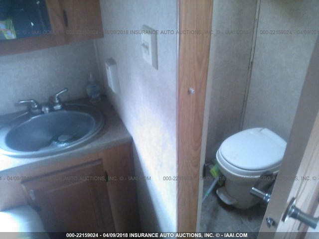 4X4FASR387W152660 - 2007 FOREST RIVER ALL AMERIC  白色 照片 7