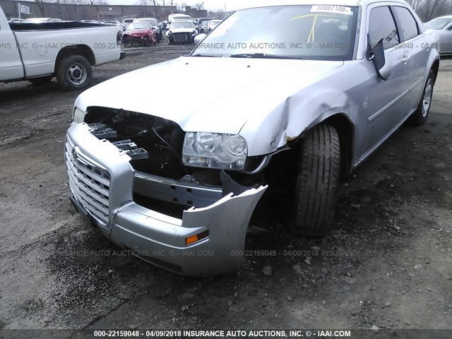2C3LA43R17H879174 - 2007 CHRYSLER 300 SILVER photo 6