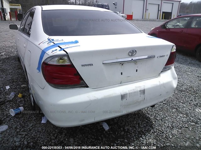 4T1BE32K95U405862 - 2005 TOYOTA CAMRY LE/XLE/SE WHITE photo 6