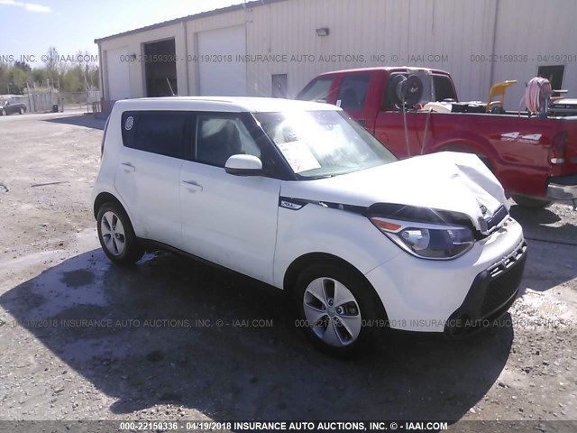 KNDJN2A2XG7382671 - 2016 KIA SOUL WHITE photo 1