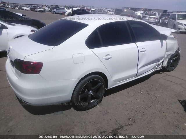 3VW2K7AJ6DM374387 - 2013 VOLKSWAGEN JETTA S WHITE photo 4