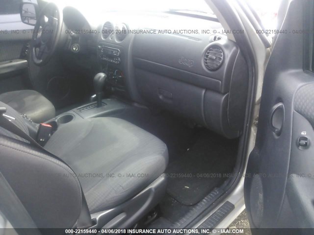 1J4GL48K52W298316 - 2002 JEEP LIBERTY SPORT Gümüş foto 5