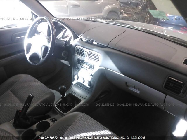 JF1SG65693G715932 - 2003 SUBARU FORESTER 2.5XS ვერცხლისფერი ფოტო 5