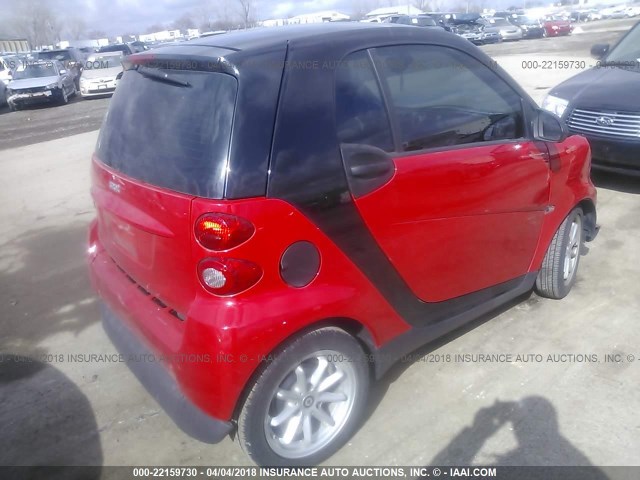 WMEEJ31X39K264459 - 2009 SMART FORTWO PURE/PASSION RED photo 4