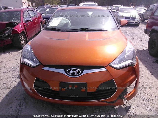 KMHTC6ADXDU121119 - 2013 HYUNDAI VELOSTER ORANGE photo 6