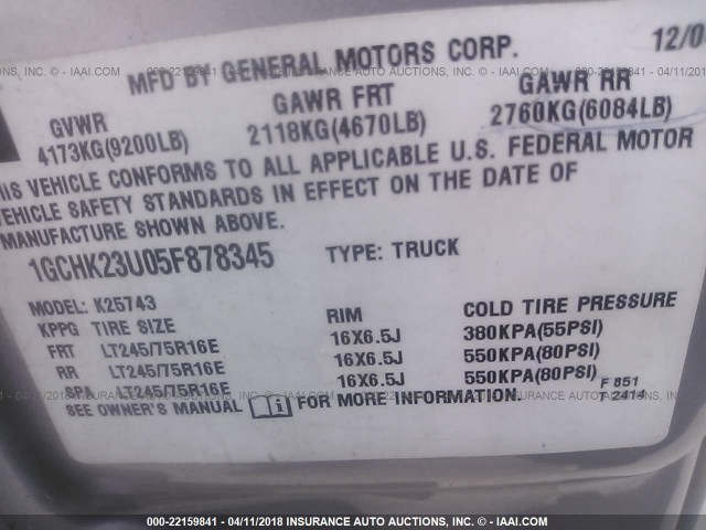 1GCHK23U05F878345 - 2005 CHEVROLET SILVERADO K2500 HEAVY DUTY SILVER photo 9