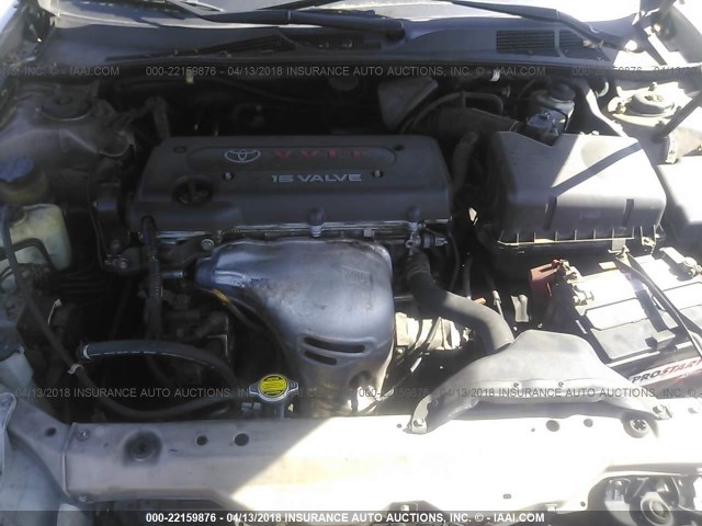 4T1BE32K82U541847 - 2002 TOYOTA CAMRY LE/XLE/SE თაფლისფერი ფოტო 10