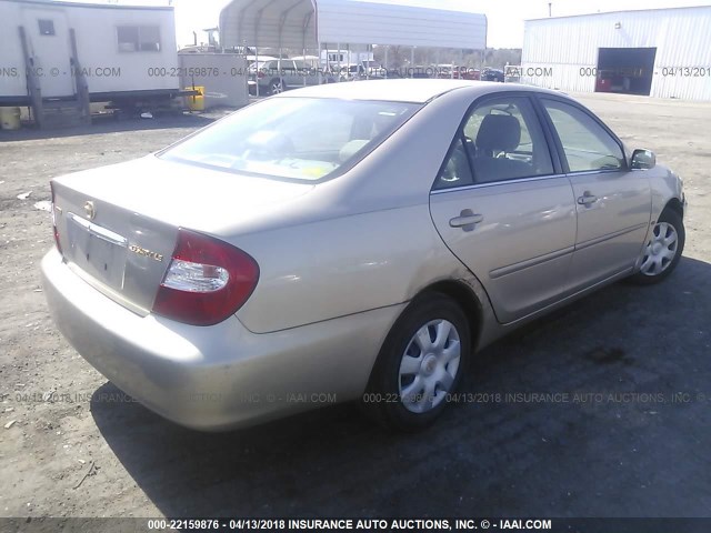 4T1BE32K82U541847 - 2002 TOYOTA CAMRY LE/XLE/SE თაფლისფერი ფოტო 4