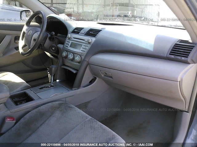 4T1BE46K49U801171 - 2009 TOYOTA CAMRY SE/LE/XLE 灰色 照片 5