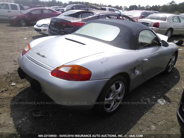 WP0CA29851U624417 - 2001 PORSCHE BOXSTER SILVER photo 4