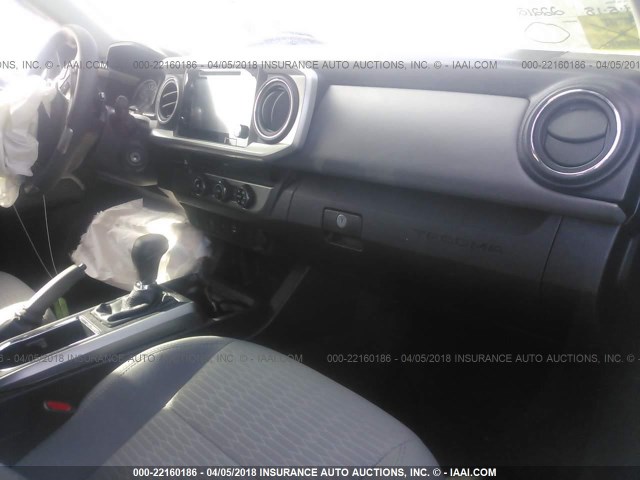 5TFAZ5CNXHX030740 - 2017 TOYOTA TACOMA DBL CAB/SR5/TRD SPORT/OR GRAY photo 5