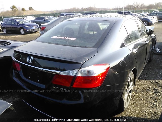1HGCR2F5XFA065637 - 2015 HONDA ACCORD SPORT 黑色 照片 4
