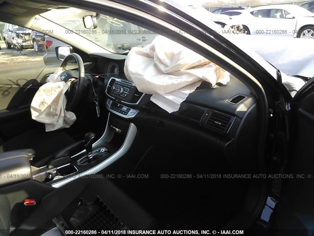 1HGCR2F5XFA065637 - 2015 HONDA ACCORD SPORT 黑色 照片 5