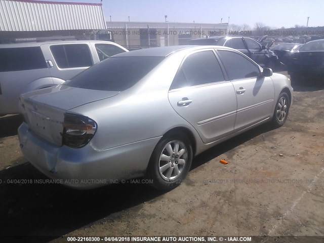 4T1BF32K62U022616 - 2002 TOYOTA CAMRY LE/XLE/SE ნაცრისფერი ფოტო 4