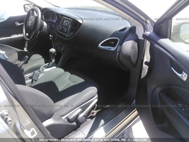 1C3CDFBAXDD150579 - 2013 DODGE DART SXT GRAY photo 5