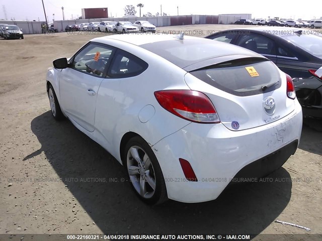 KMHTC6AD6EU217671 - 2014 HYUNDAI VELOSTER WHITE photo 3