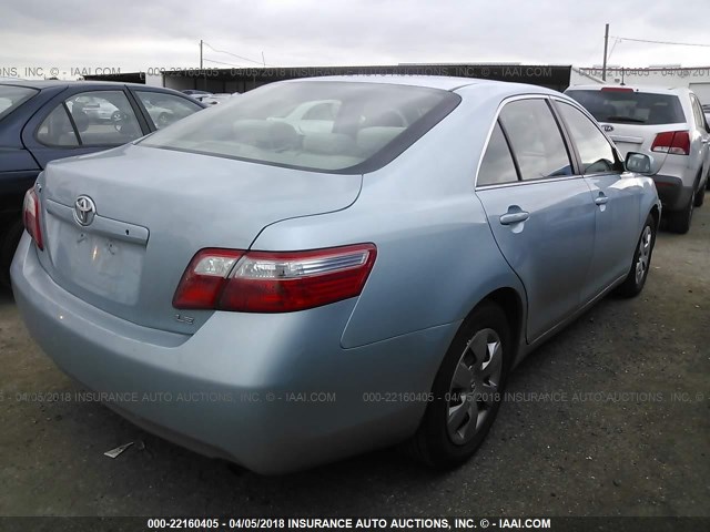 4T4BE46K68R044343 - 2008 TOYOTA CAMRY CE/LE/XLE/SE Light Blue photo 4