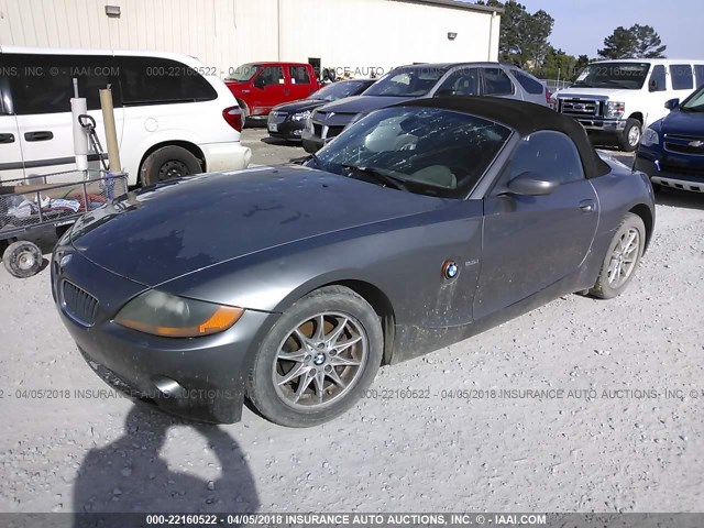 4USBT33423LS48005 - 2003 BMW Z4 2.5 GRAY photo 2