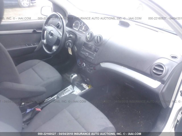KL1TD5DE0BB129830 - 2011 CHEVROLET AVEO LS/LT 白色 照片 5