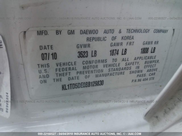 KL1TD5DE0BB129830 - 2011 CHEVROLET AVEO LS/LT 白色 照片 9