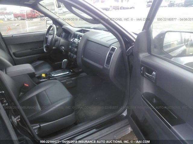 1FMCU9E73AKA12947 - 2010 FORD ESCAPE LIMITED BLACK photo 5