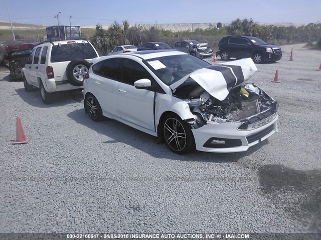 1FADP3L93GL323885 - 2016 FORD FOCUS ST WHITE photo 1